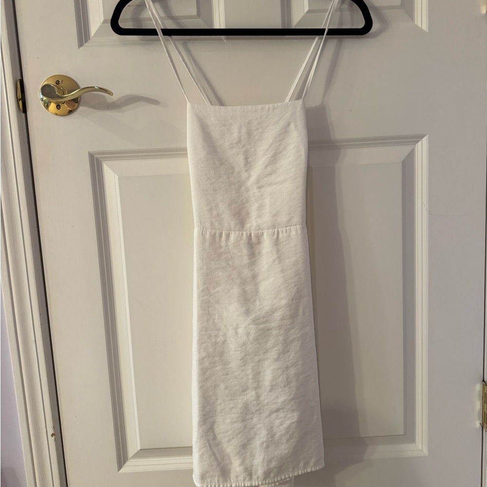 Stappy, backless dress from Forever 21 - Picture 3 of 5
